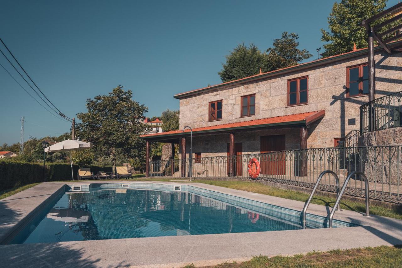 Quinta Do Outeiro Guest House Resende Bagian luar foto