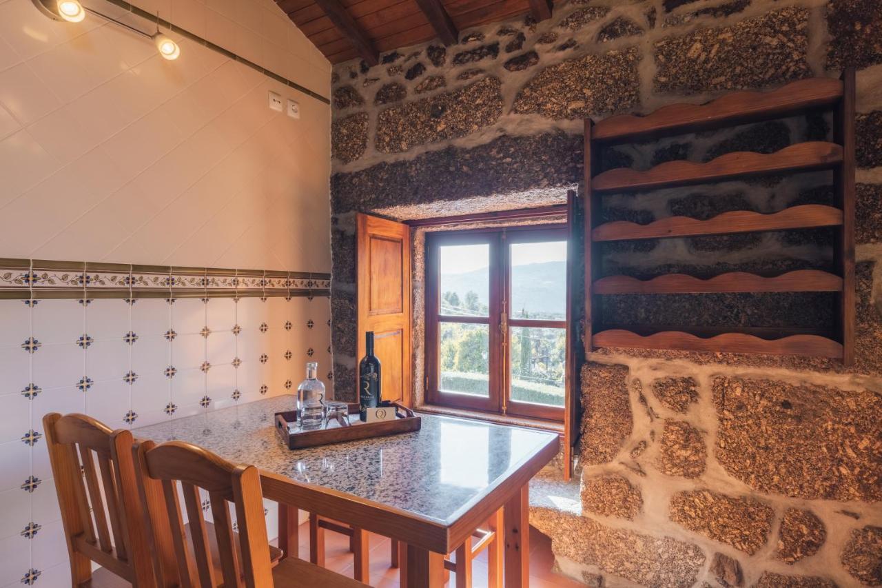 Quinta Do Outeiro Guest House Resende Bagian luar foto
