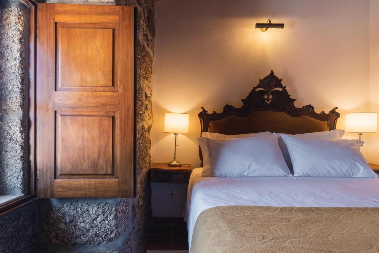 Quinta Do Outeiro Guest House Resende Bagian luar foto