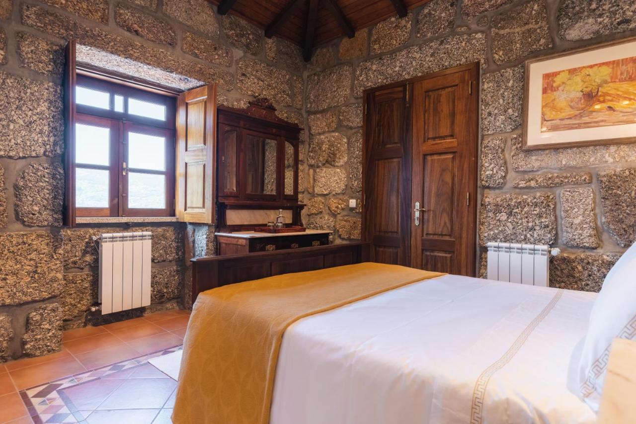 Quinta Do Outeiro Guest House Resende Bagian luar foto