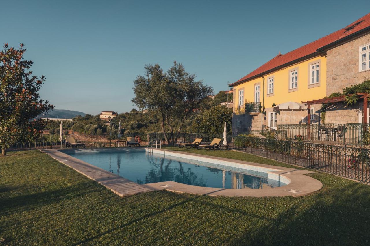 Quinta Do Outeiro Guest House Resende Bagian luar foto